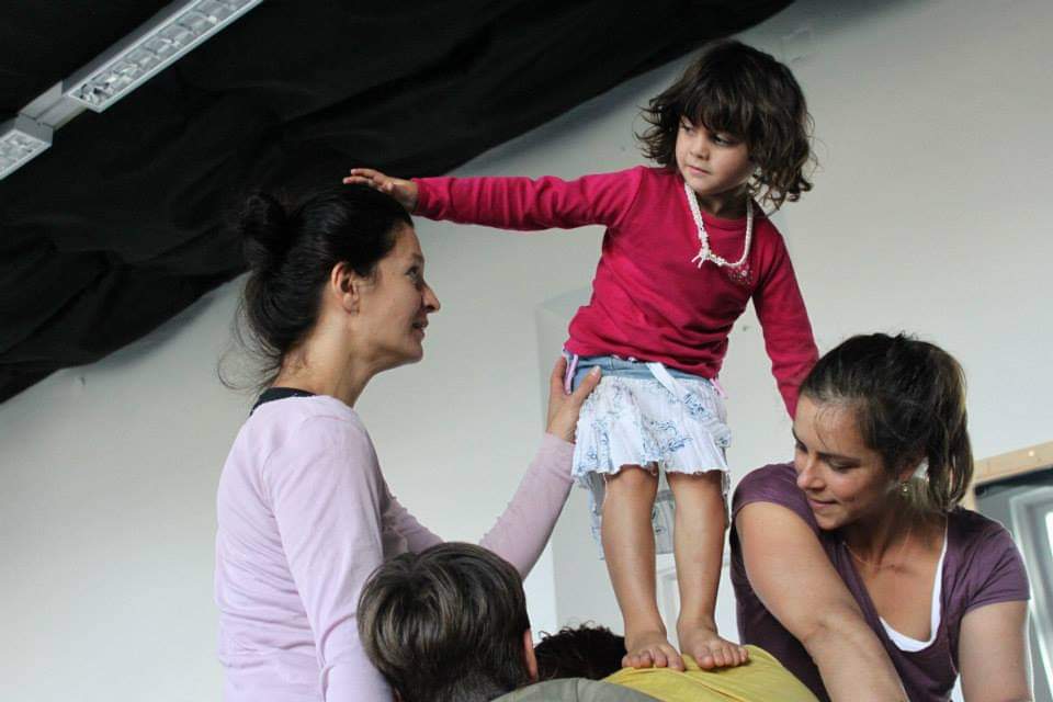 Farkas Dorka: Családi kontakt