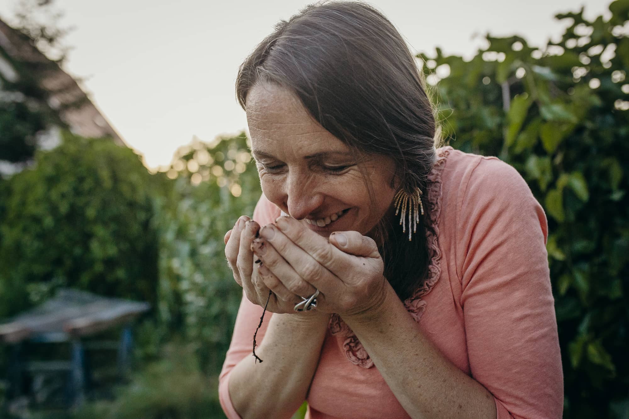 Víg Vitália: Egészséges talaj a kertben