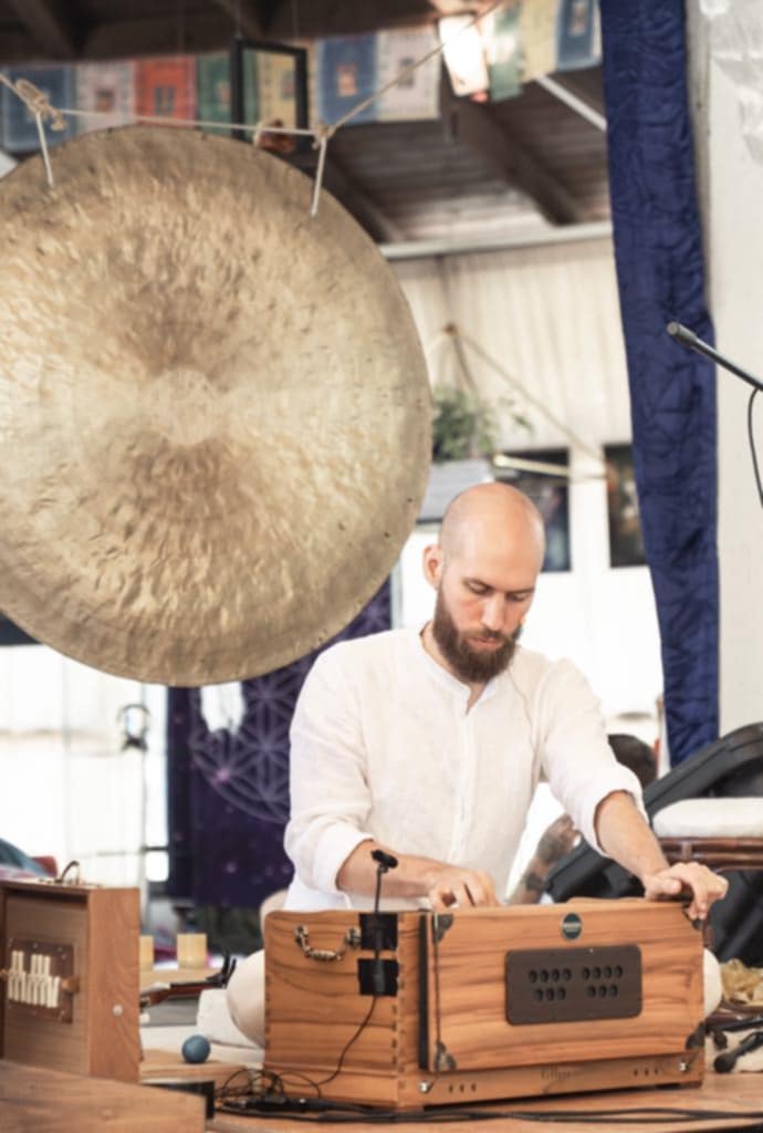 Rácz Dénes: il Fabbro - Meditatív hangfürdő