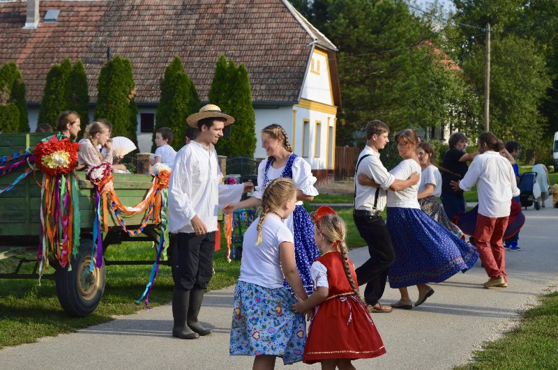 Jagodics Edit és Tonhauser László: Közösségi Börze - Nagyszékelyi Gyüttmentek